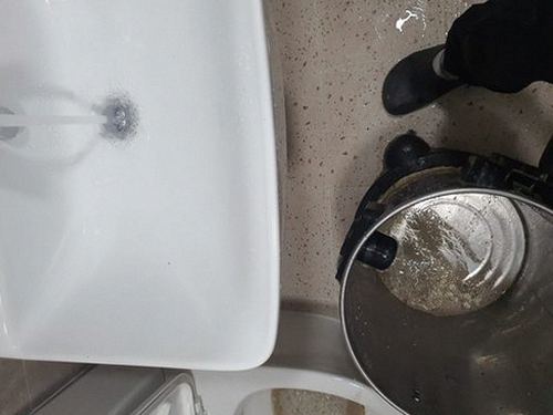 영통구 하수구막힘 배수구 증상과 점검 위치를 비교하는 안내 이미지
